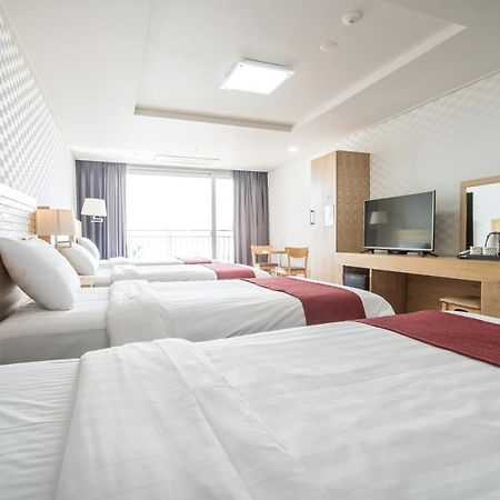 Breeze Bay Hotel Seogwipo-stad Buitenkant foto