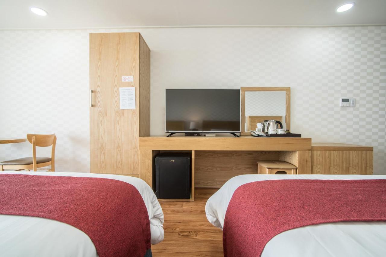 Breeze Bay Hotel Seogwipo-stad Buitenkant foto