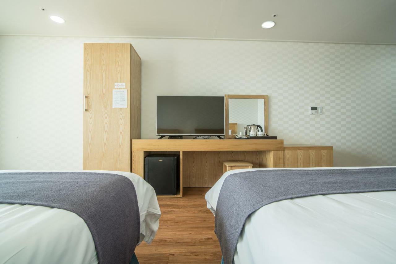 Breeze Bay Hotel Seogwipo-stad Buitenkant foto